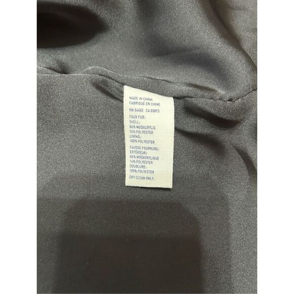 American Eagle Outfitters Faux Fur Vest Lined Women's Size Medium - Picture 3 of 6